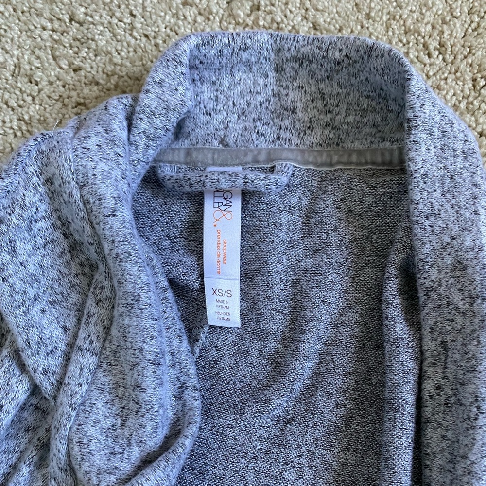 S/XS Womens wrap sweater